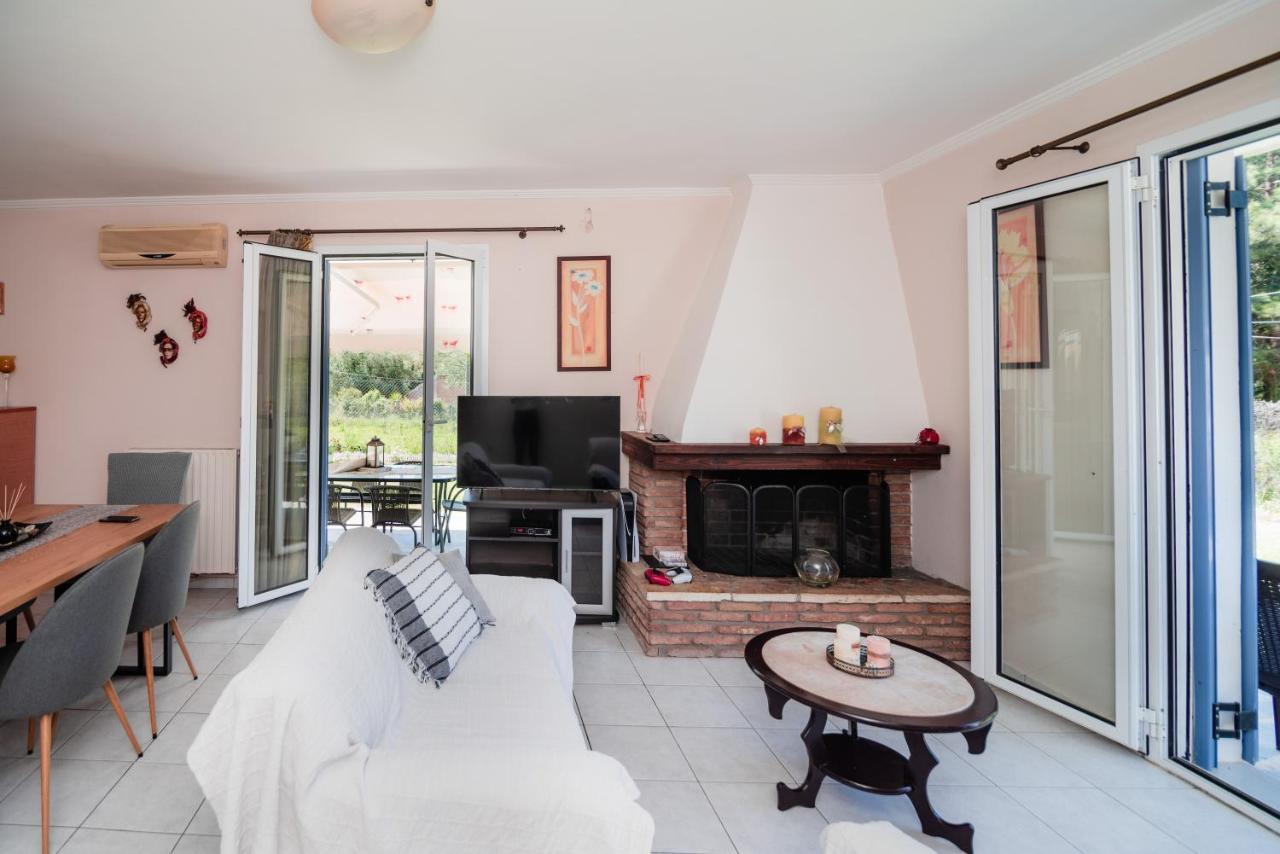Anna Maria House Apartment Перама Екстериор снимка